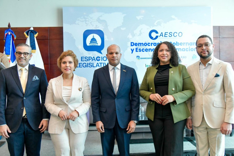 *Espacio Legislativo CAESCO identifica vacíos legales críticos en protección de datos