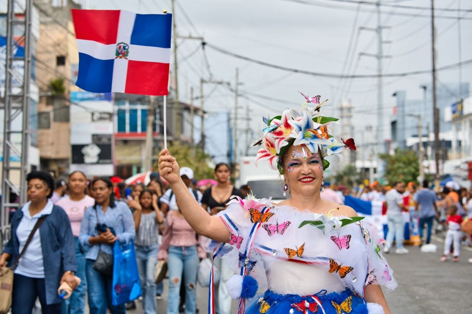 Av. Venezuela se llena de protagonismo femenino con el Desfile Cultural Municipal SDE 2026