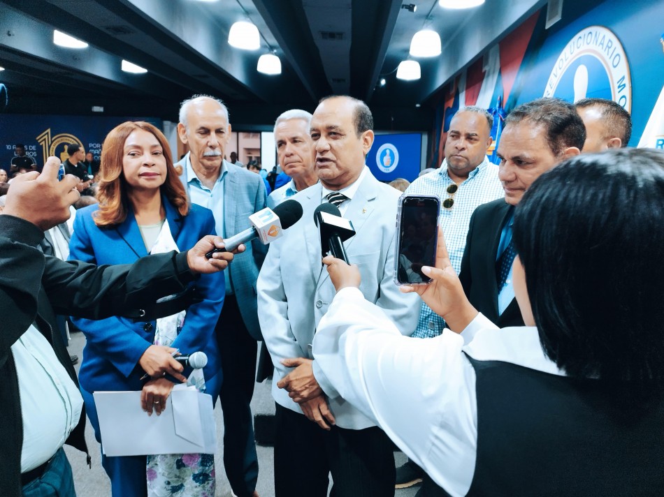 ASEMSOR solicita a Luis Abinader asumir la presidencia del PRM