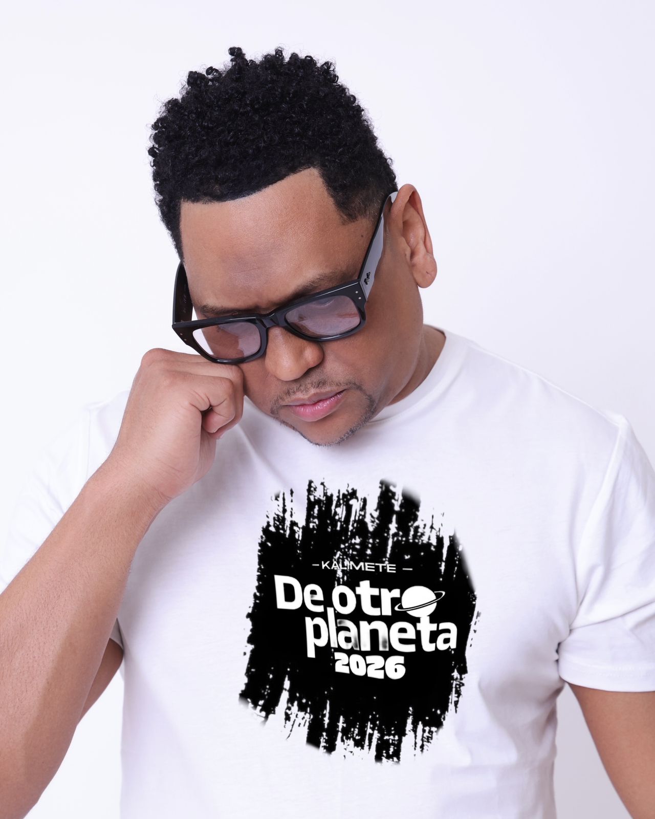 Kalimete lanza &ldquo;De otro planeta", un merengue de conciencia social que da voz a los inmigrantes y a los olvidados