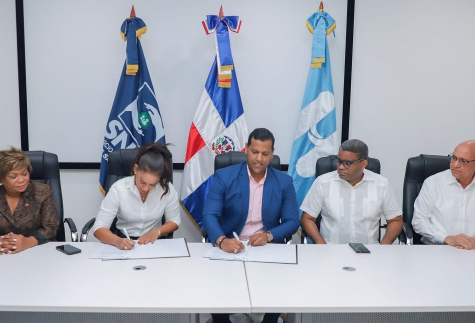 Hospital Mario Tolentino Dipp y Alcald&iacute;a de Santo Domingo Norte firman alianza para impulsar salud preventiva en comunidades