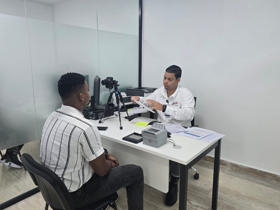 Pasaportes habilita nuevo punto para el pasaporte electrónico en Centro de los Héroes y anuncia apertura en Megacentro*