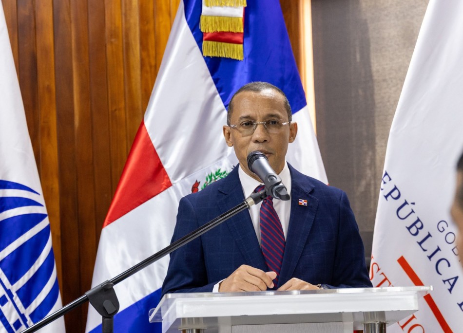 Contralor&iacute;a inaugura Unidad de Auditor&iacute;a Interna en el Ministerio de Justicia*