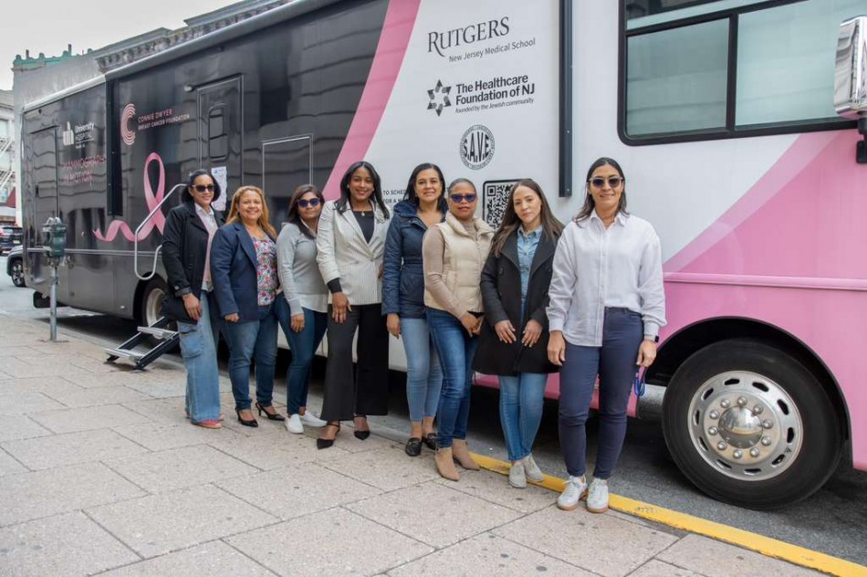 Consulado General de la República Dominicana en New Jersey realiza jornada de cáncer de mamá