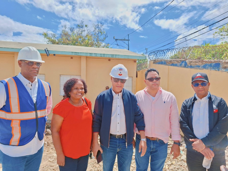 Infraestructura Escolar interviene escuelas afectadas por lluvias en el Distrito Nacional y la Provincia Santo Domingo