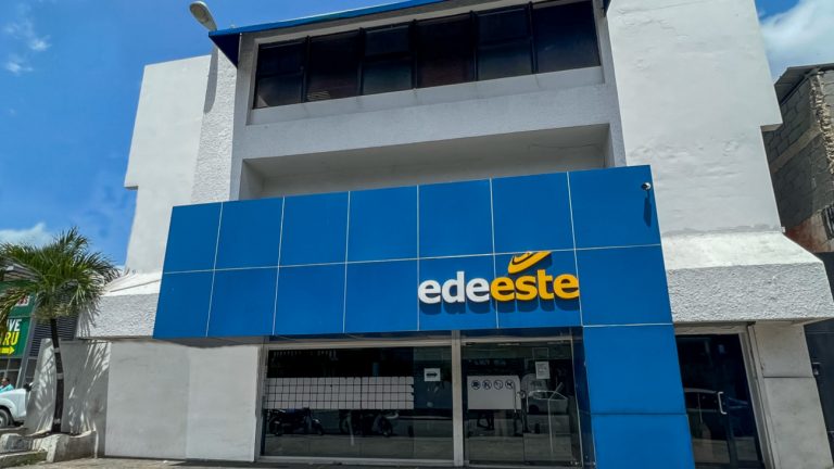 Edeeste aclara interrupci&oacute;n el&eacute;ctrica en actividad encabezada por el presidente Luis Abinader respondi&oacute; a falla interna del lugar