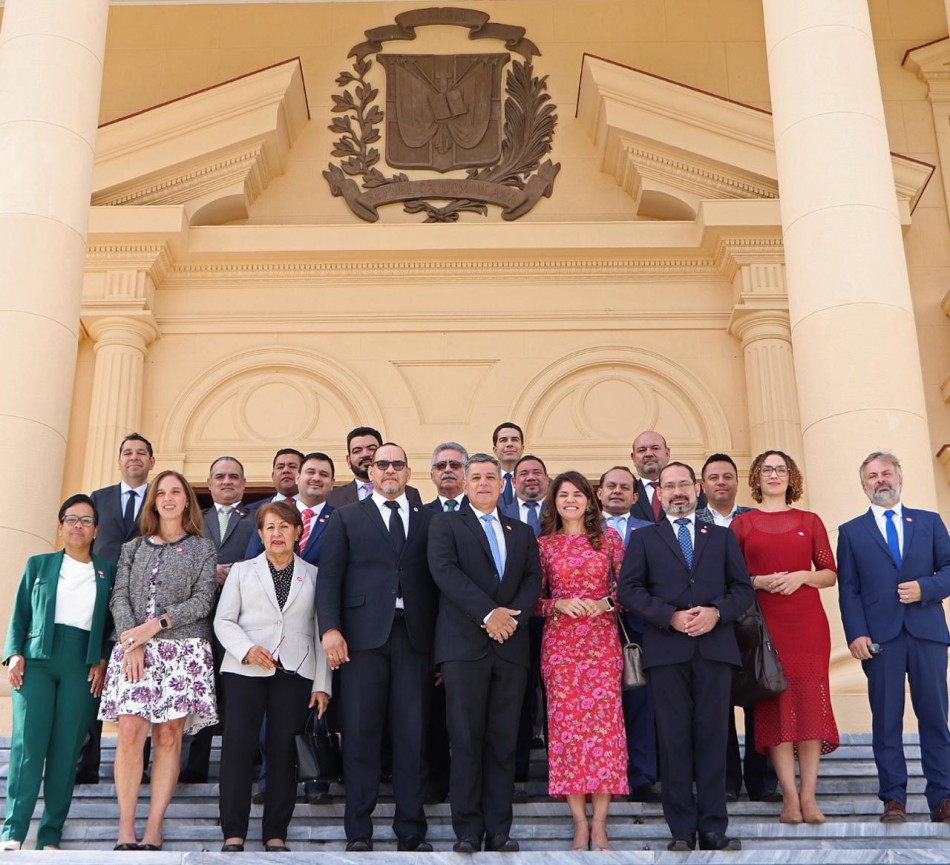 Palacio Nacional recibe a directores y representantes de asociaciones de defensor&iacute;as p&uacute;blicas de Am&eacute;rica Latina