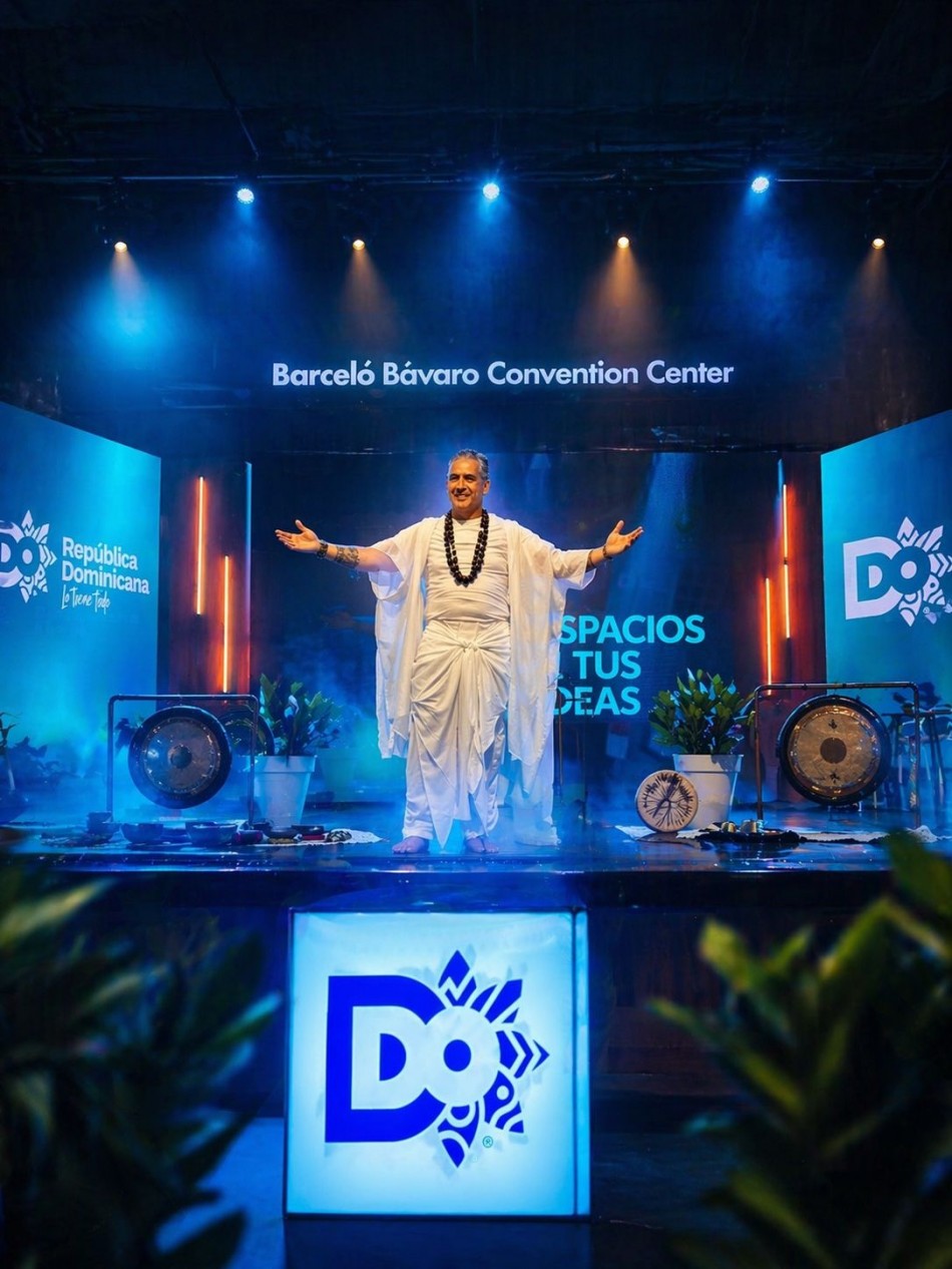 Flavio Acu&ntilde;a transforma DATE 2026 en una experiencia sensorial con maestros del bienestar en Punta Cana