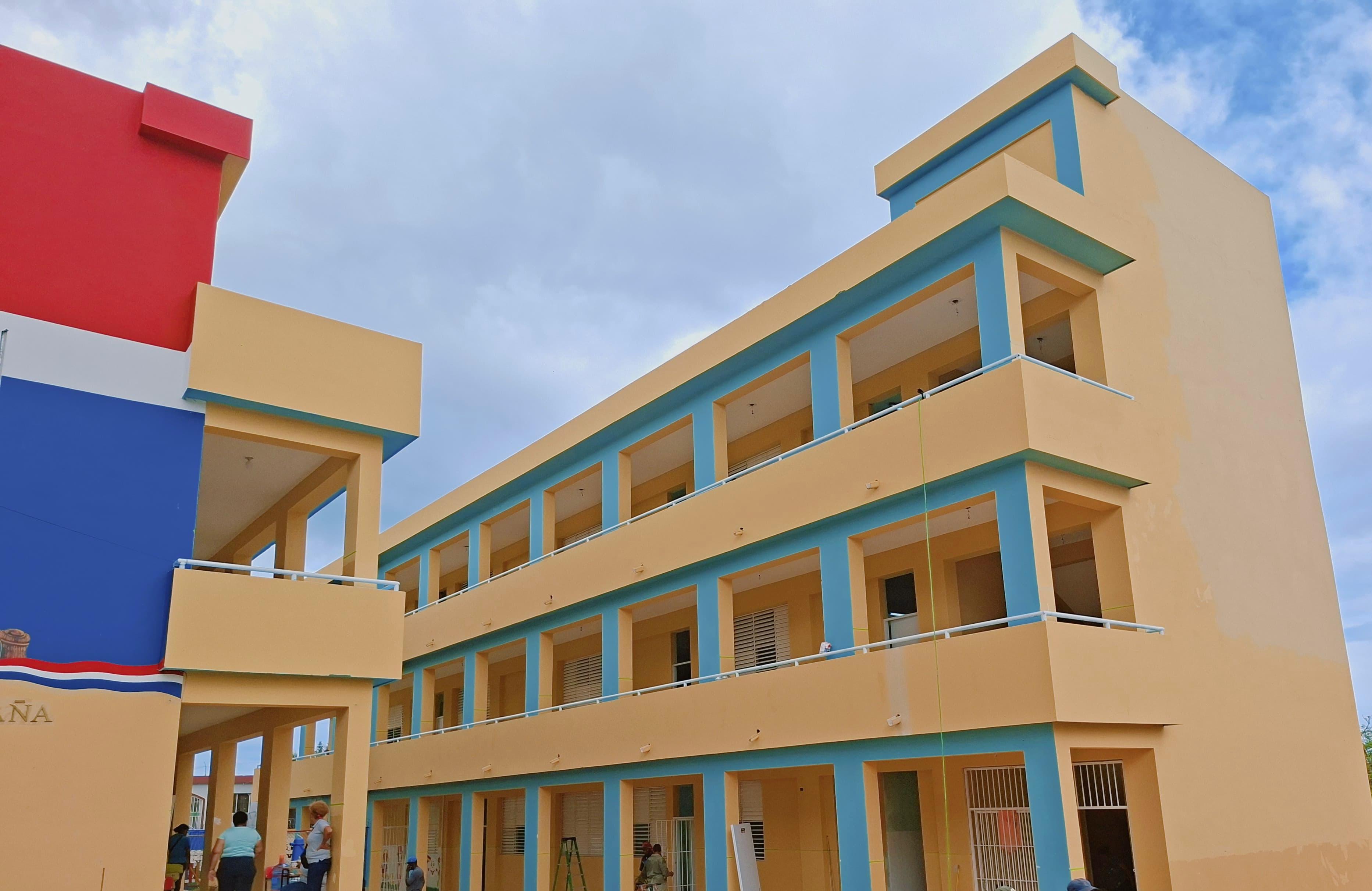 Nuevas escuelas en R&iacute;o San Juan y Copeyito est&aacute;n listas para ser entregadas tras 14 a&ntilde;os de espera