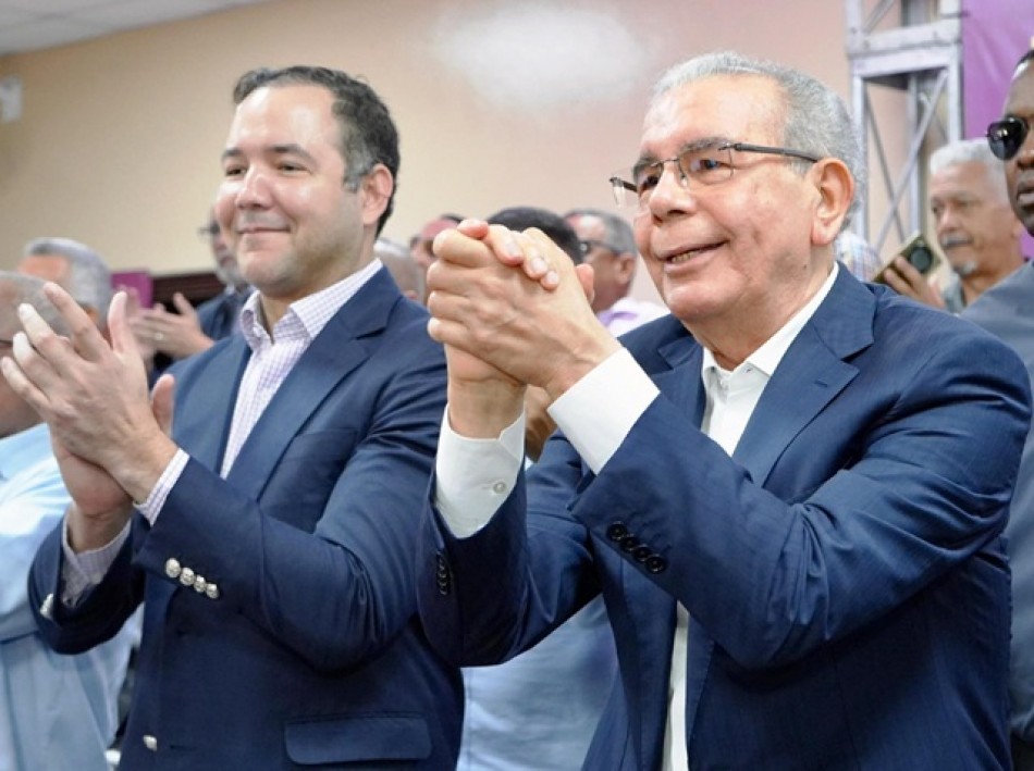 Danilo Medina y Johnny Pujols encabezan asamblea en Cotu&iacute;