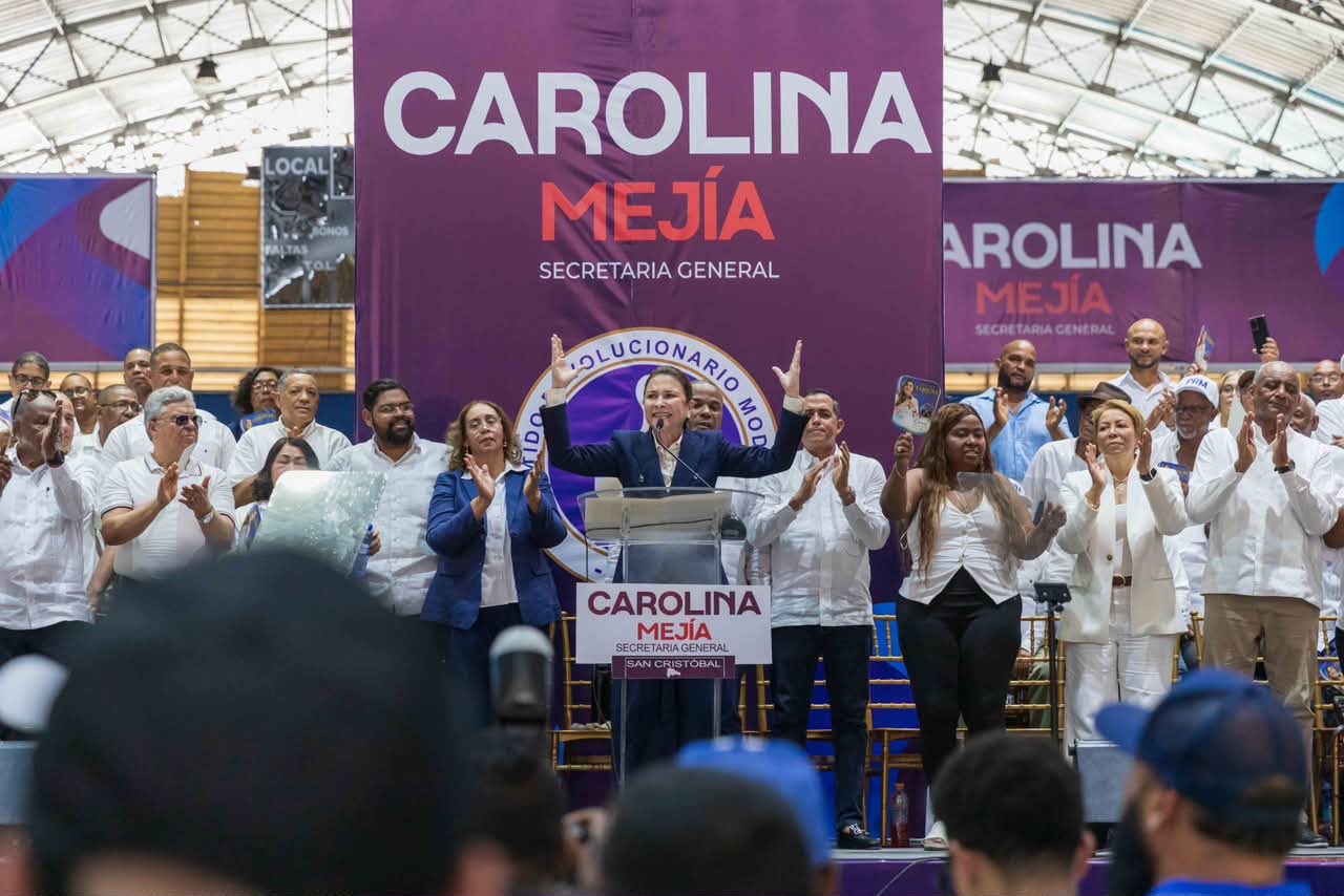 Carolina rinde cuentas ante dirigencia del PRM en San Crist&oacute;bal y reafirma su compromiso con la militancia