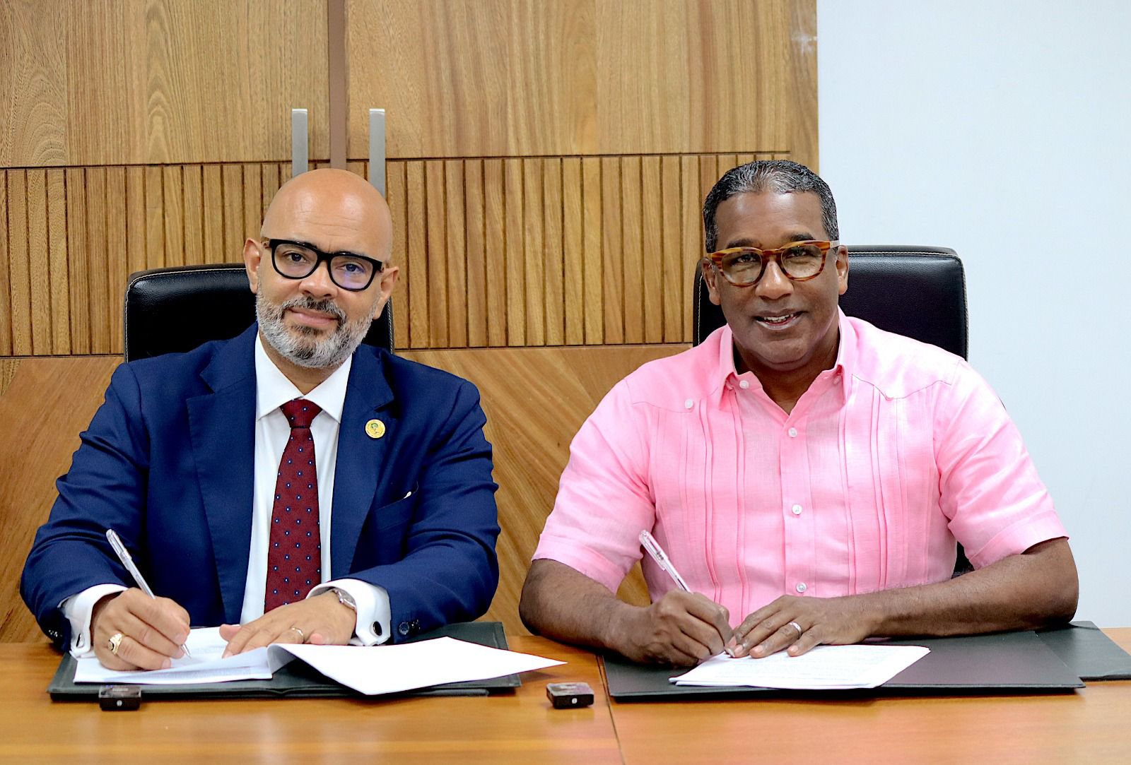IDOPPRIL y Sociedad Dominicana de Ortopedia y Traumatolog&iacute;a buscan fortalecer atenci&oacute;n a trabajadores*