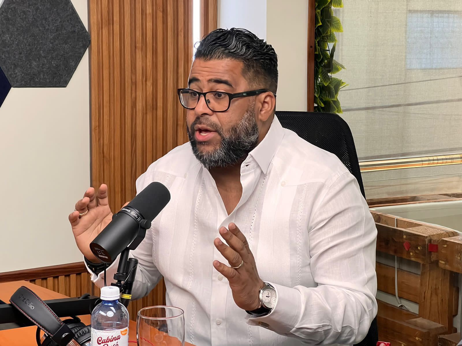 Franklin Rodr&iacute;guez llama a la unidad, la humildad y el trabajo pol&iacute;tico constructivo en la Fuerza del Pueblo