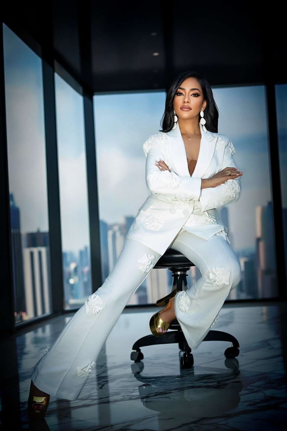 Candidata al Desfile Estatal Dominicano de New Jersey, Johanna Molina llama a enfrentar la crisis de feminicidios en República Dominicana.