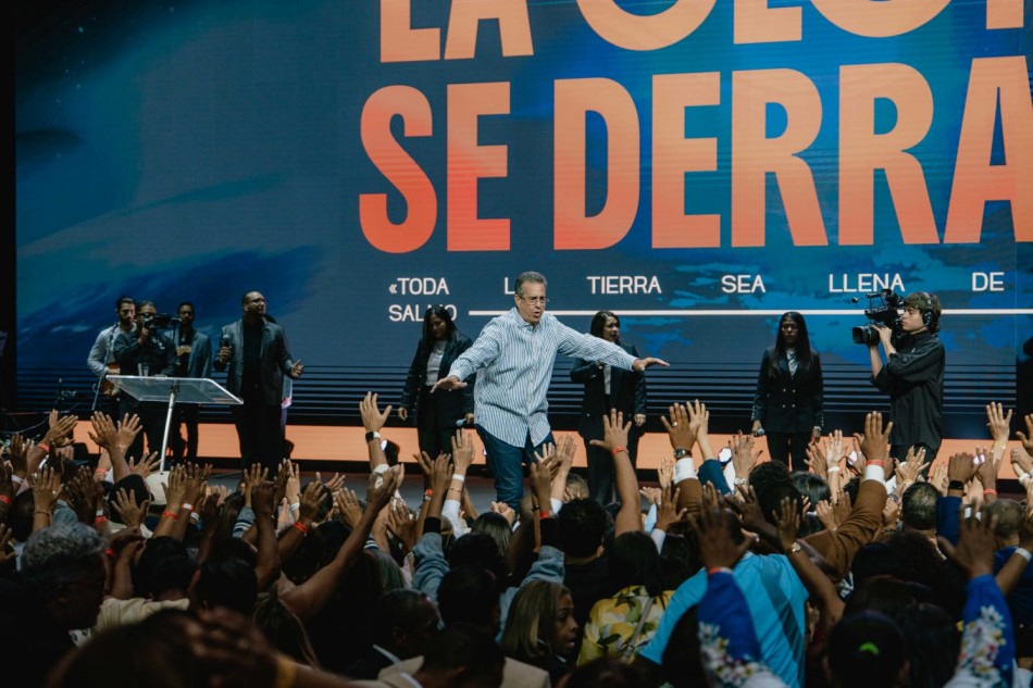 Miles de personas se congregaron en concierto de alabanza del Movimiento Apostólico Sobrenatural*