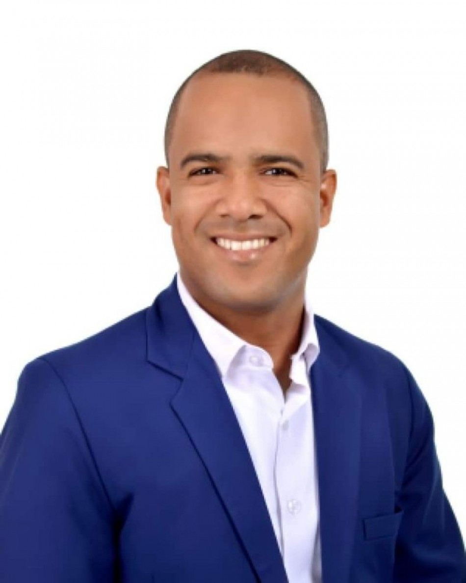 el&iacute;as reynoso reivindica el rol de los regidores y respalda a david collado