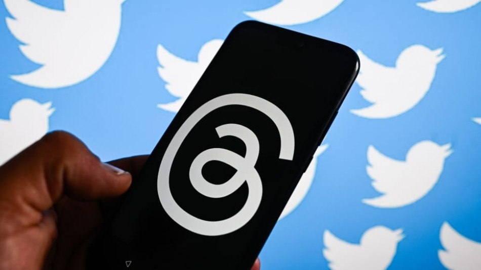 Analistas afirman lanzamiento de Threads hizo caer 5% el tr&aacute;fico de datos a Twitter