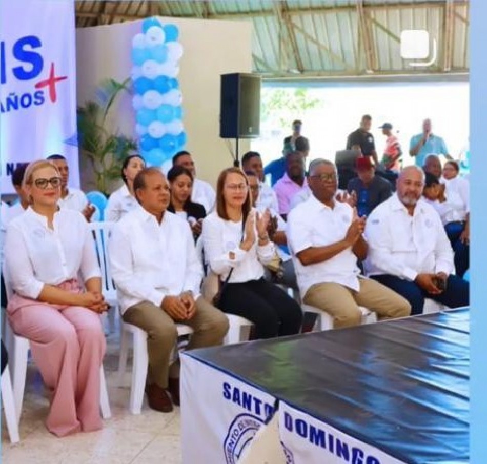 Helen Medina encabeza el acto de juramentaci&oacute;n del Movimiento de Integraci&oacute;on Nacional