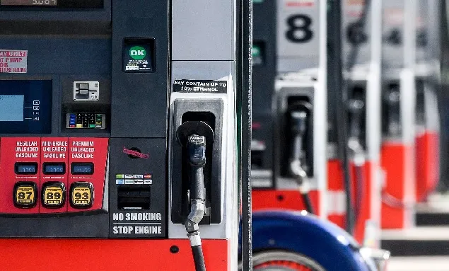 Alemania y EU arremeten contra petroleras por los altos precios