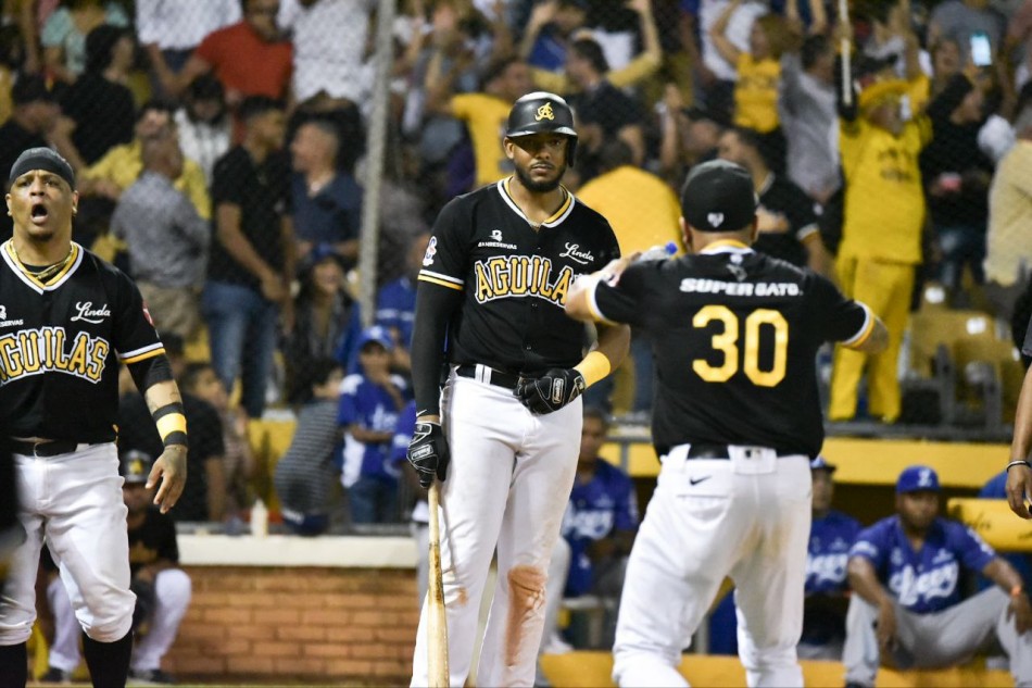 &Aacute;guilas dejan en el terreno a Tigres con jonr&oacute;n de Jerar Encarnaci&oacute;n