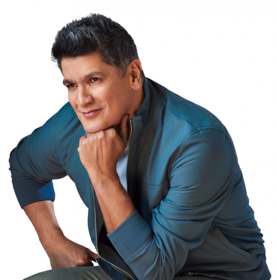Eddy Herrera celebrar&aacute; sus 35 a&ntilde;os en la m&uacute;sica en Premios Soberano 2024