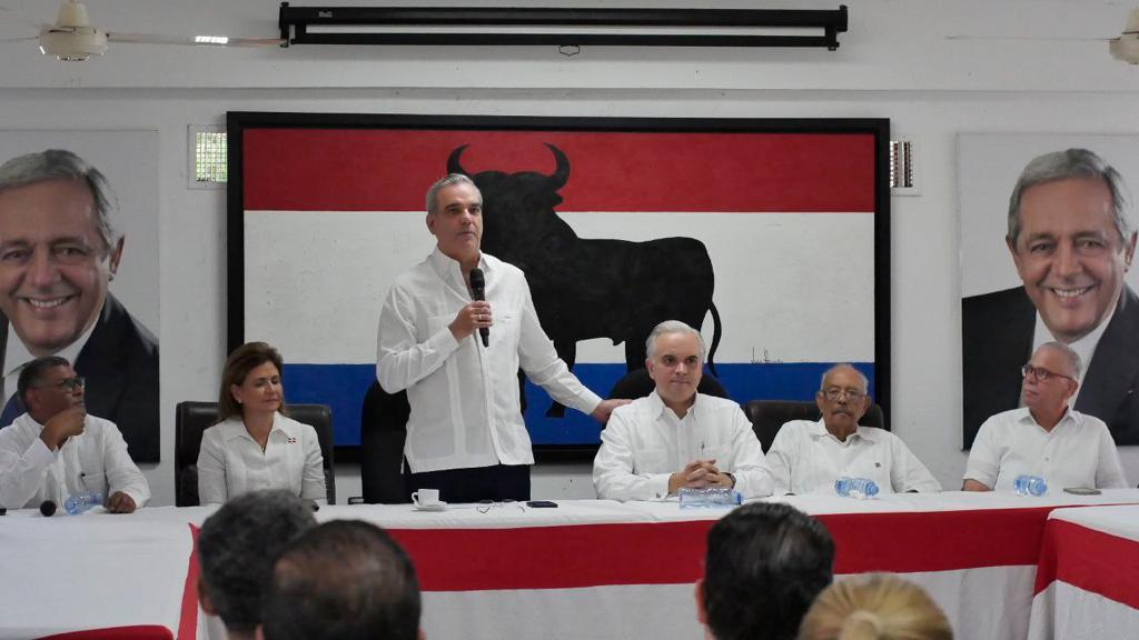 Partido Revolucionario Social Dem&oacute;crata respalda la repostulaci&oacute;n de Abinader