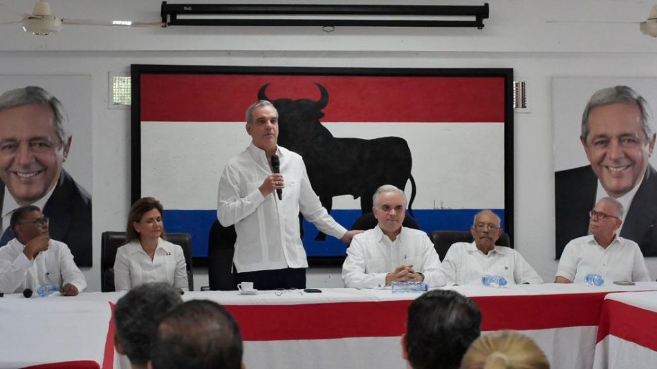 Partido Revolucionario Social Dem&oacute;crata respalda la repostulaci&oacute;n de Abinader