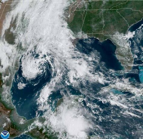 Arranca la temporada cicl&oacute;nica con pron&oacute;stico de que ser&aacute; m&aacute;s activa de lo normal