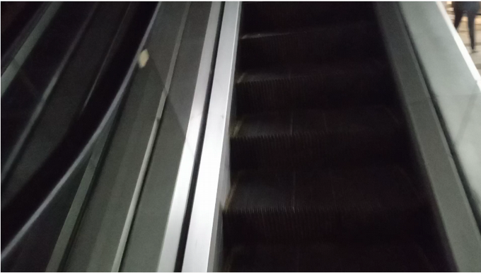 Mayor&iacute;a ascensores y escaleras el&eacute;ctricas de la L-1 del Metro fuera de servicio