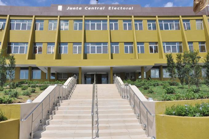 JCE advierte no es tiempo de precampa&ntilde;a y al PLD que su consulta no afectar&aacute; aspiraciones posteriores