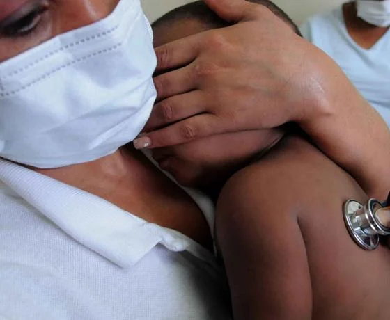 Suben casos de ni&ntilde;os con virus respiratorios