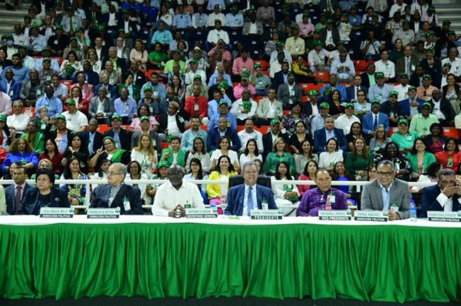 Eligen las 20 nuevas integrantes para direcci&oacute;n pol&iacute;tica de Fuerza del Pueblo