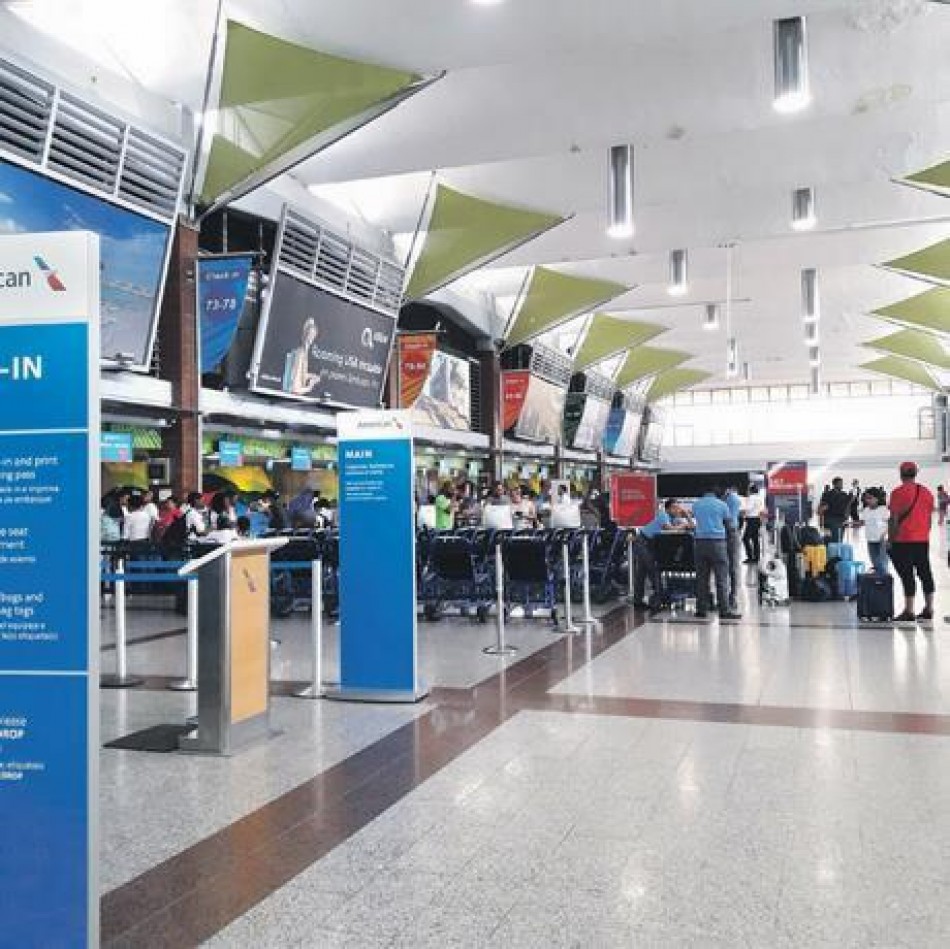 Aerol&iacute;neas explican obst&aacute;culos para eliminar cobro de US$10 a pasajeros dominicanos y piden revisar mecanismo