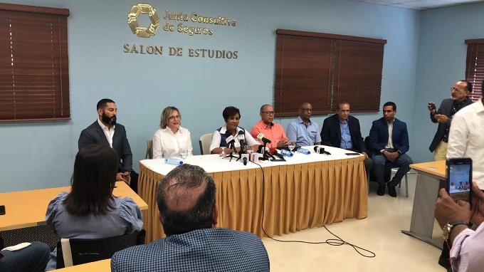 Aseguradoras afirman no todos los casos de veh&iacute;culos inundados aplican para reclamos