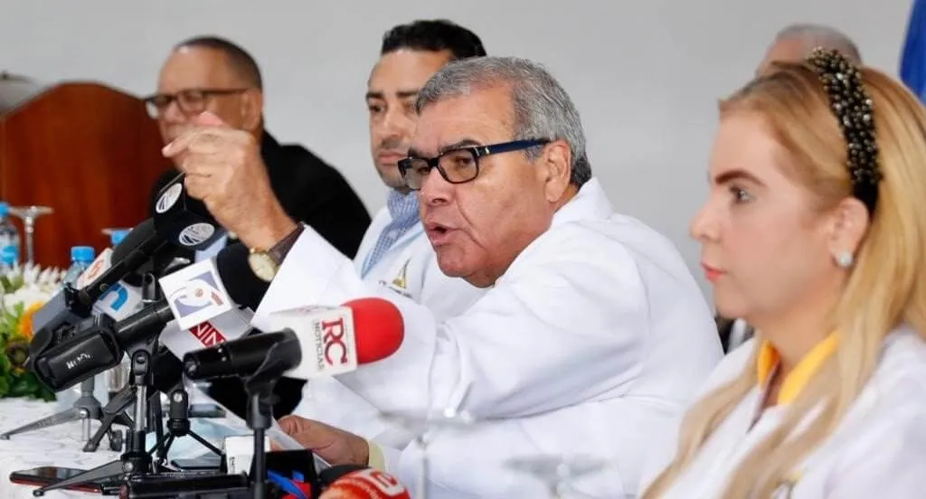 Colegio M&eacute;dico anuncia suspensi&oacute;n por tiempo indefinido para Mapfre y otras ARS