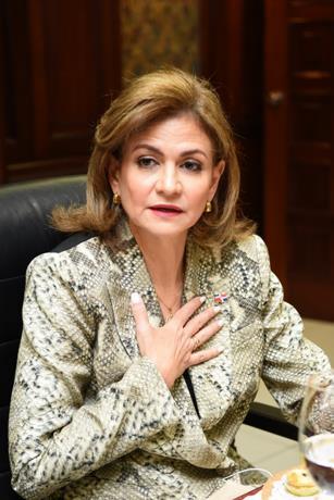Respetar&aacute;n norma sobre formaci&oacute;n docente