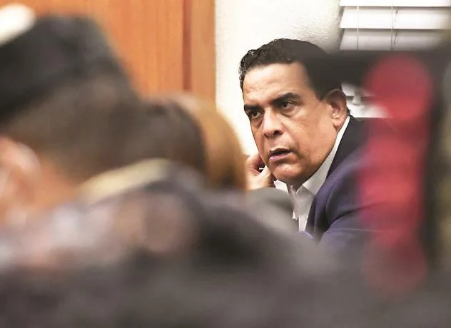 Seguir&aacute;n presos en sus casas 3 acusados caso Antipulpo