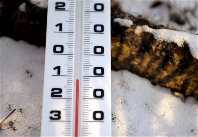 Prev&eacute;n temperaturas m&iacute;nimas de hasta 8 &deg;C en algunas zonas del pa&iacute;s y lluvias d&eacute;biles para este domingo