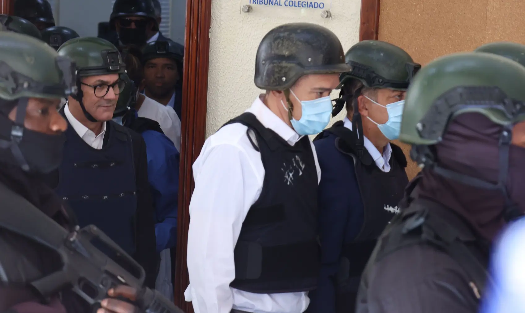 Grupo del PLD enfrentaron polic&iacute;as en protesta por proceso Calamar