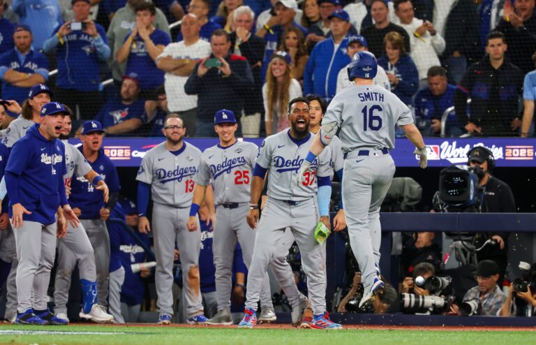 Dodgers conquistan la Serie Mundial con un jonr&oacute;n de Will Smith en el und&eacute;cimo inning y revalidan su corona