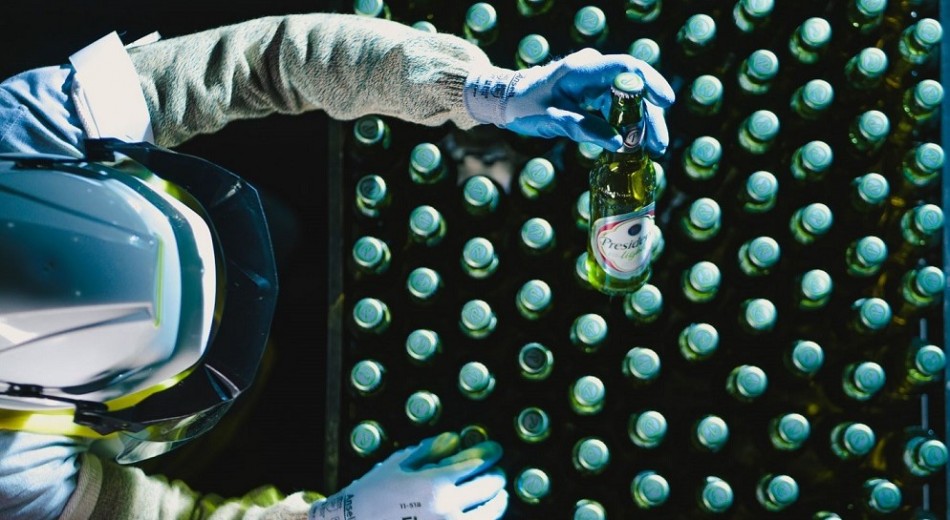 Cervecer&iacute;a comienza uso botellas fabricadas en Rep&uacute;blica Dominicana