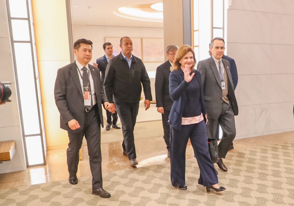 Vicepresidenta vuelve al pa&iacute;s luego de terminar agenda en Corea del Sur