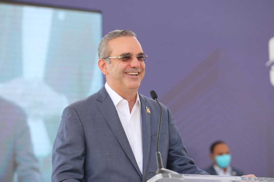 Luis Abinader inicia el 2025 con reducida agenda