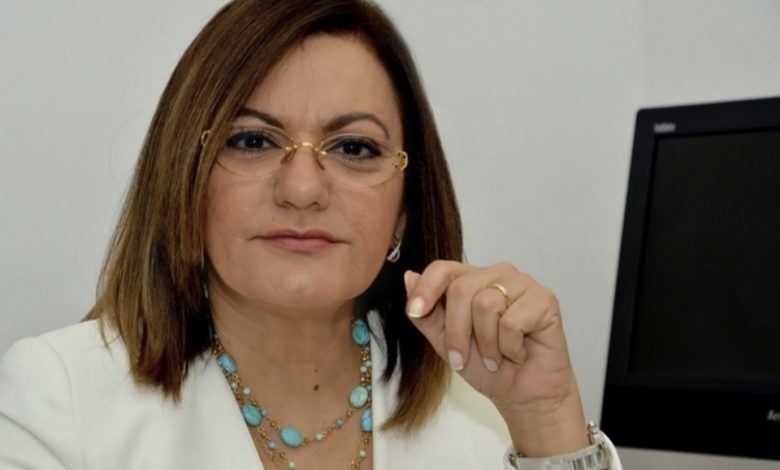 Asesora de Abinader en comunicaci&oacute;n: &ldquo;Cuanta gente fea y mal ataviada en TV&rdquo;.