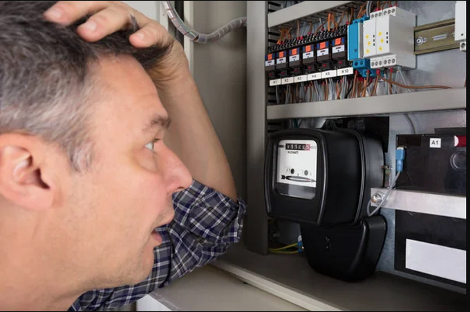 Gobierno, ineficiencia y aumento factura el&eacute;ctrica