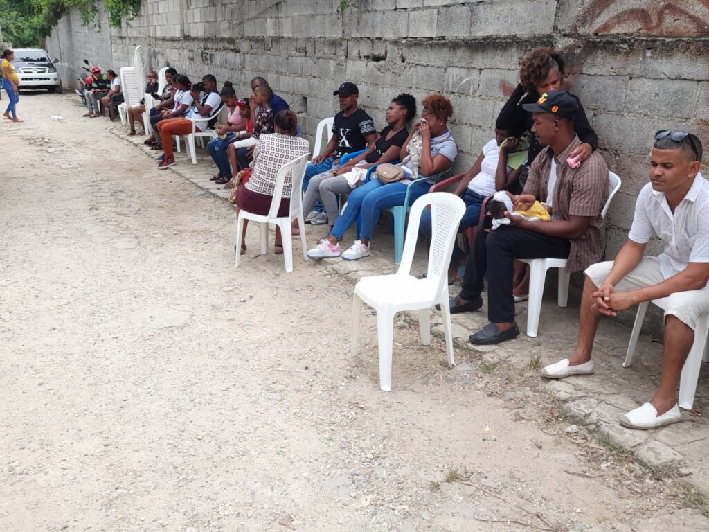 Ambiente de dolor en casa de asesinadas por agente de la Digesett