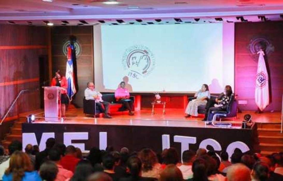 Instituto Técnico Superior Comunitario presenta modelo educativo con apoyo de USAID