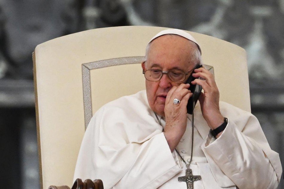 El papa cancela su agenda por fiebre