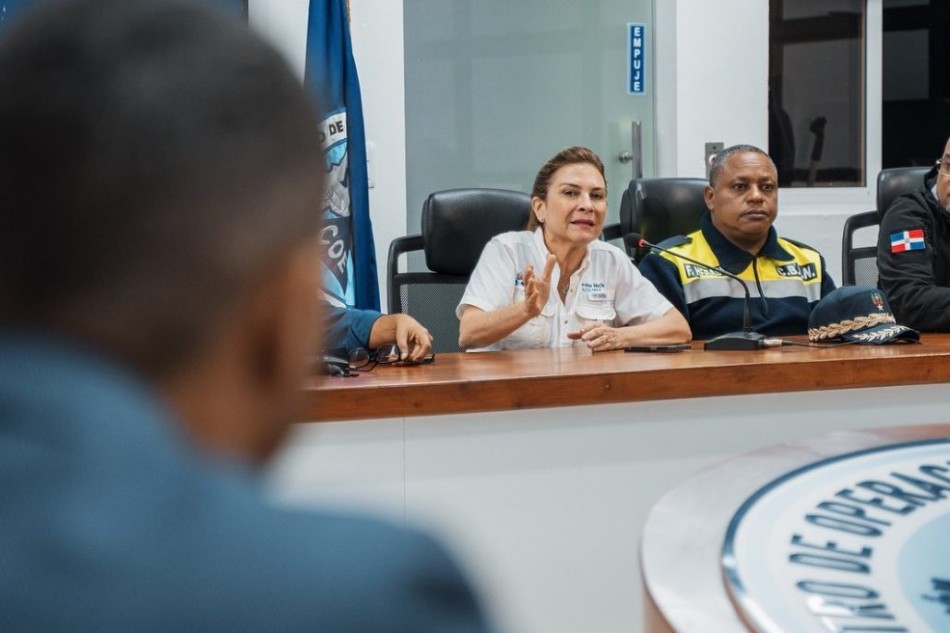 Carolina Mej&iacute;a: &laquo;Estamos tomando todas las medidas preventivas ante llegada de la tormenta Franklin&raquo;