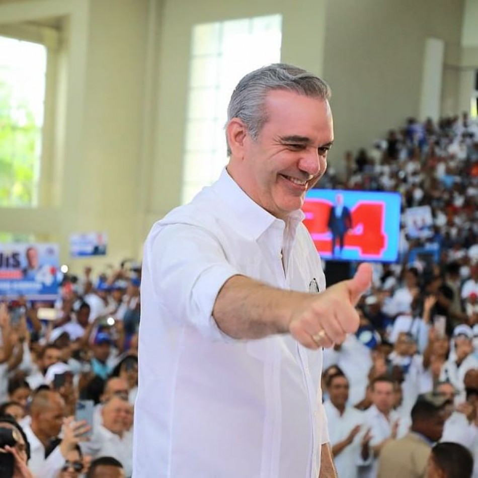 Luis Abinader tenemos que seguir transformando el país con nuestras ideas y con el aval político